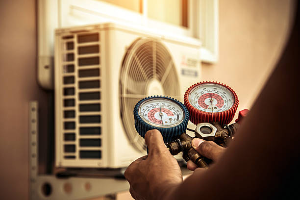 Professional Heat Pump Repair technician working in Carversville, PA